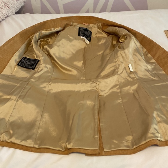 Vintage Ms. Pioneer Corduroy and Leather Jacket. - Picture 5 of 11